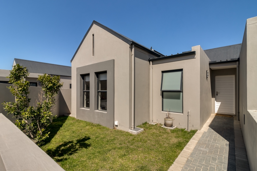 3 Bedroom Property for Sale in Aan de Wijnlanden Western Cape